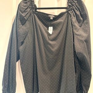 New Banana Republic Black and White Puff Sleeve Blouse